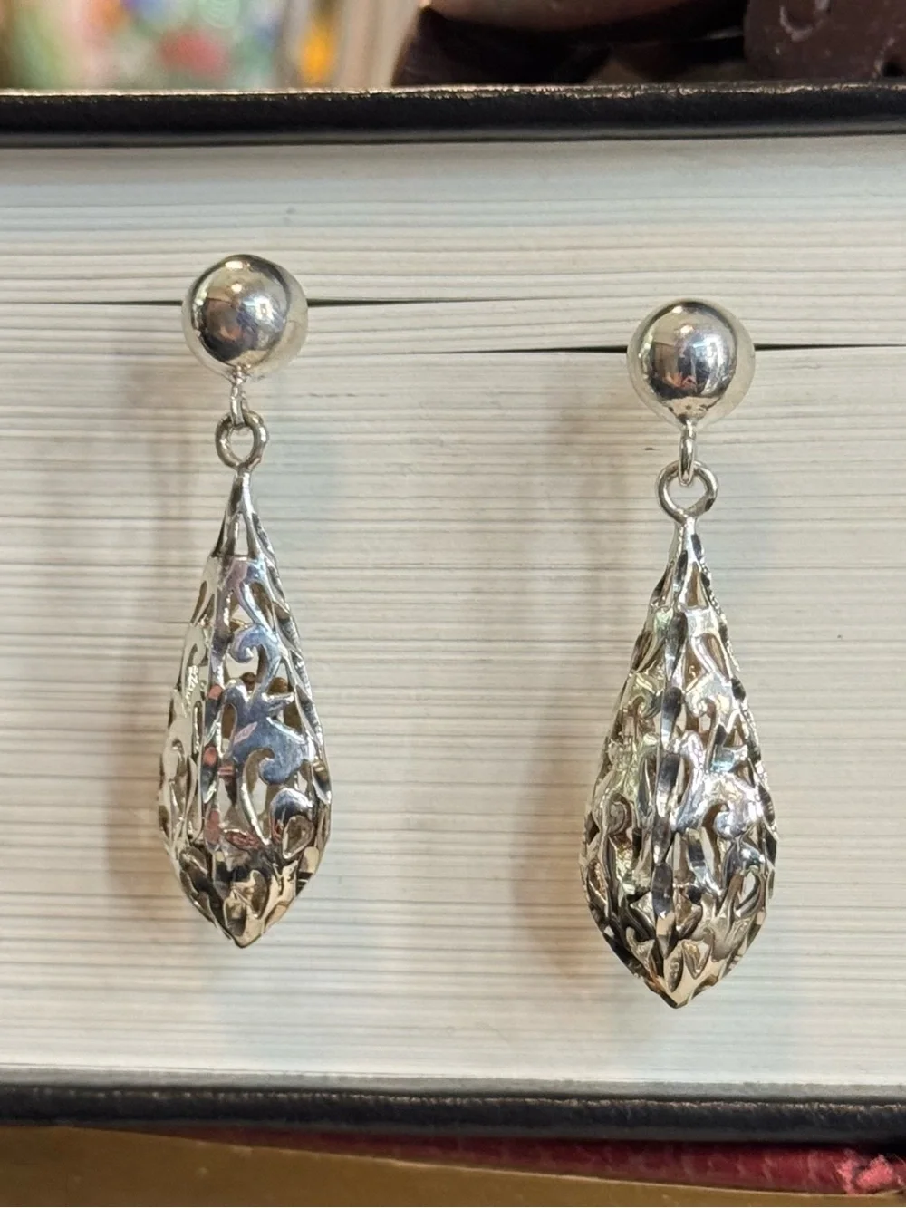 Vintage Sterling Silver Puffed Filigree Teardrop Earrings GI 925